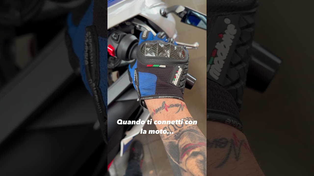Quando ti connetti con la moto