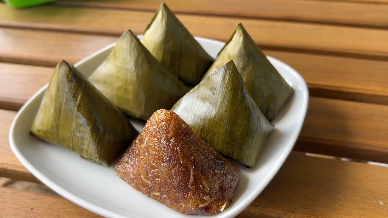 Golden Sweet Cassava Dumplings【My Mom's Recipe】
