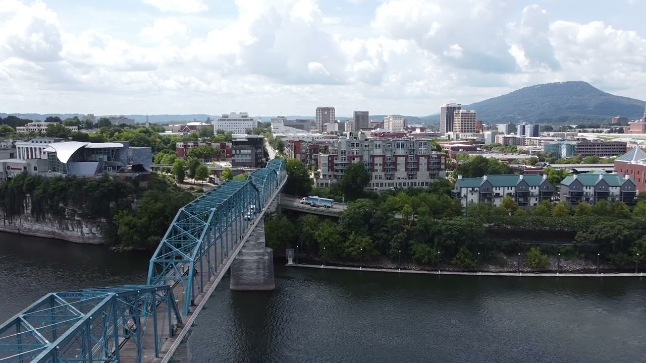 One of the worlds longest pedestrian bridges (Walnut St. Bridge) - Chattanooga TN - Drone footage