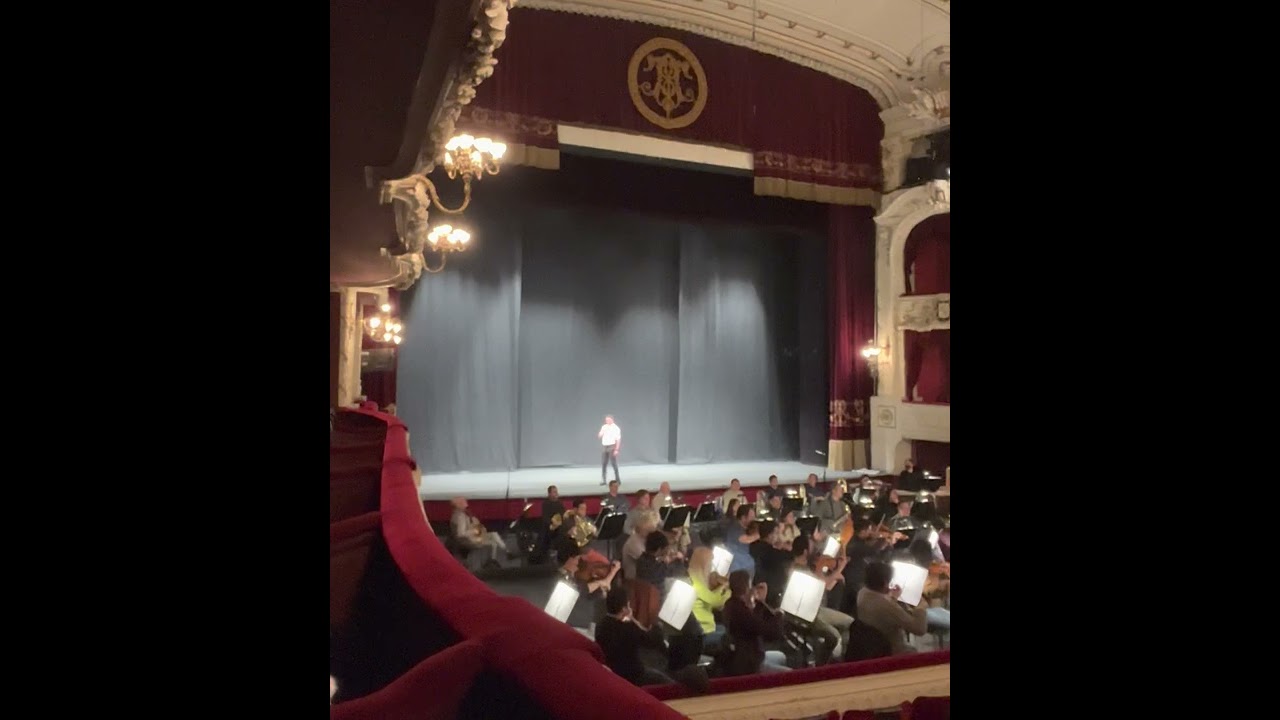 Santiago Ballerini “lunge da lei” “De’ miei bollenti spiriti” La Traviata- Verdi
