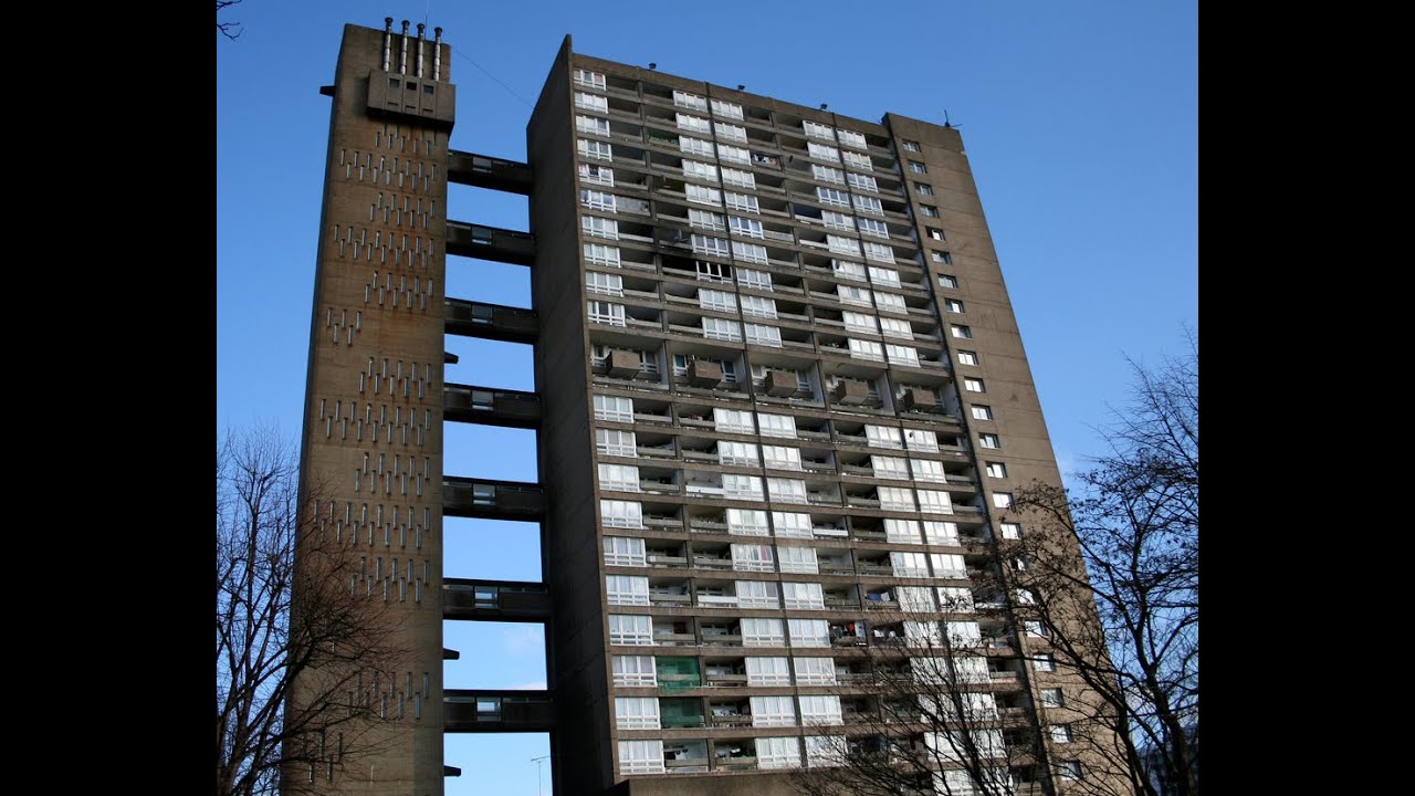 Exploring Scary Building **BALFRON TOWER**