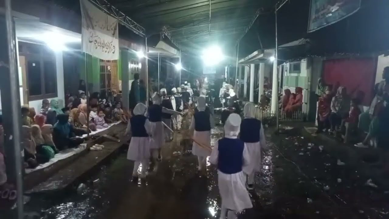 Hiburan Drum Band MIFTAHUL HIDAYAH 