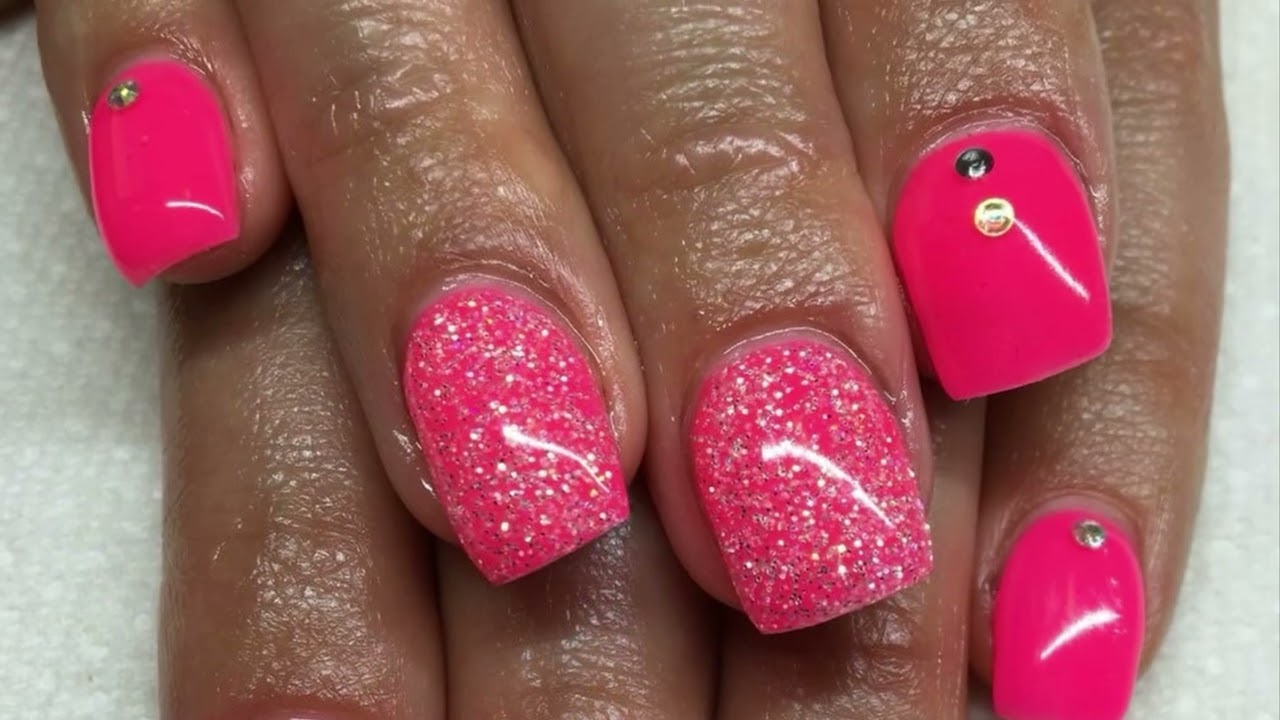 ￼ Paint my nails 
