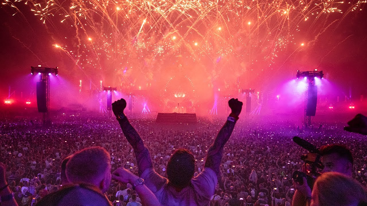 Headhunterz - Orange Heart in the Defqon.1 2019 End Show 🧡