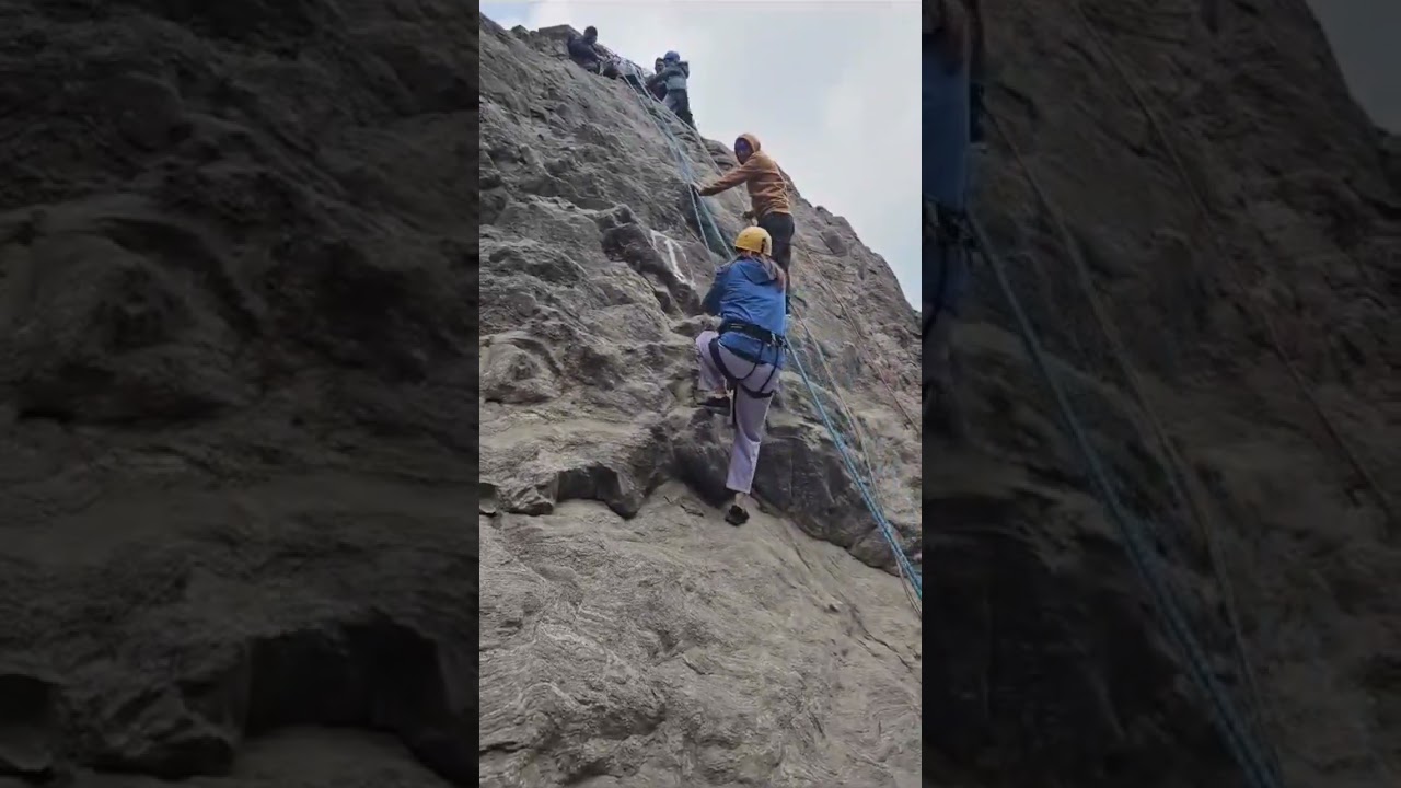 Climbing Tenzing Rock in Darjeeling 🇮🇳