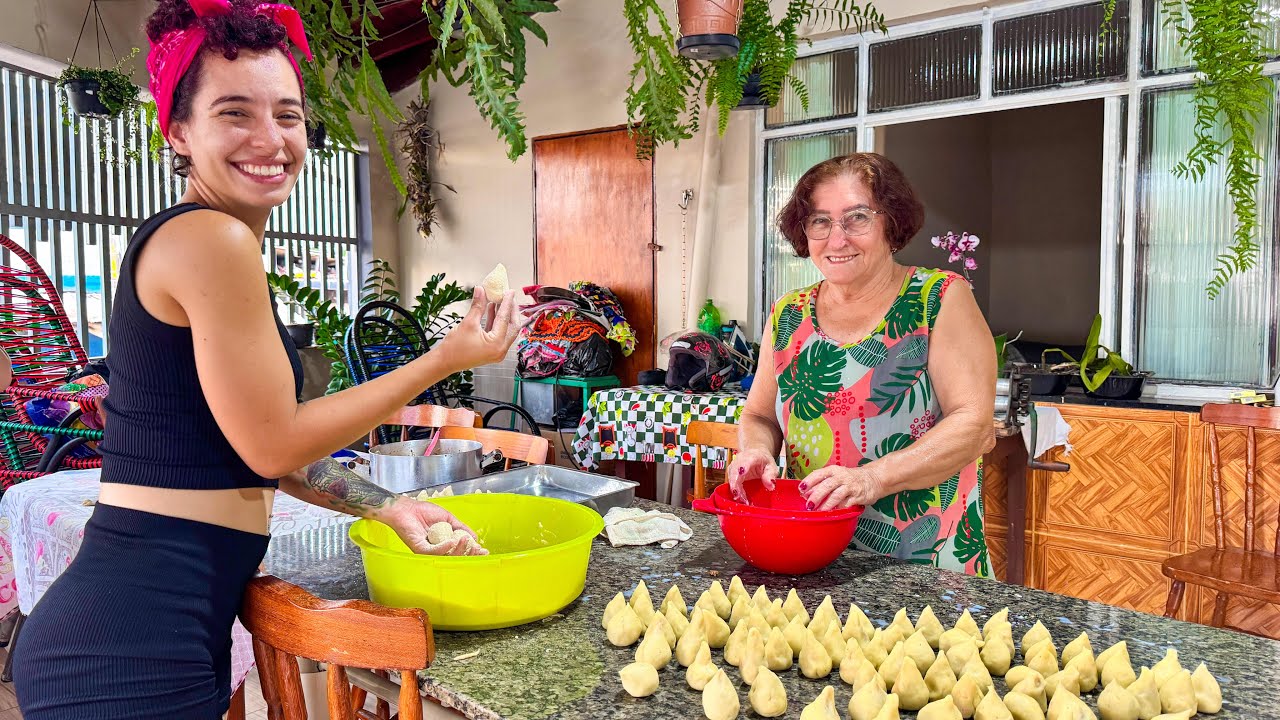 MINHA AVÓ Me Ensinou A Fazer Coxinha