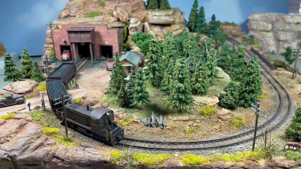 N scale mini layout