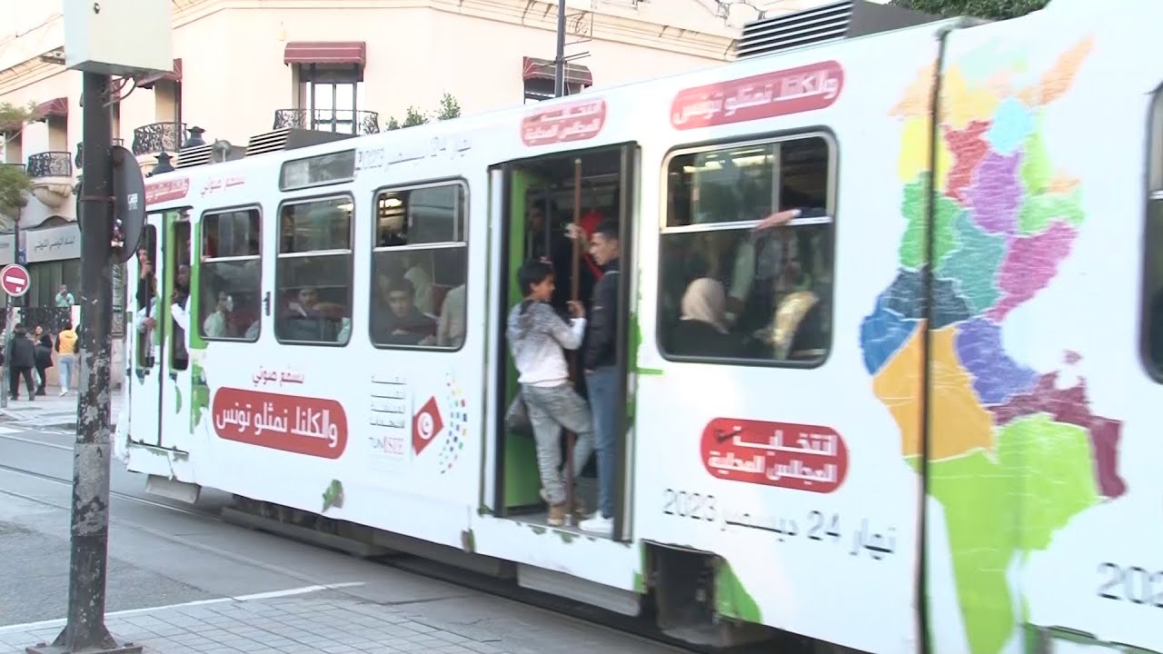 التونسي ومعاناته مع النقل: ولينا متحرشين بالسيف ومن غير ما نقصدوا.. والحل هو حمار جحا!!
