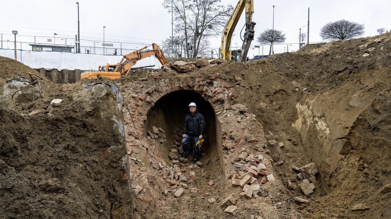 Tajemniczy tunel pod wyburzonym biurowcem Ornament - Podziemny Szczecin
