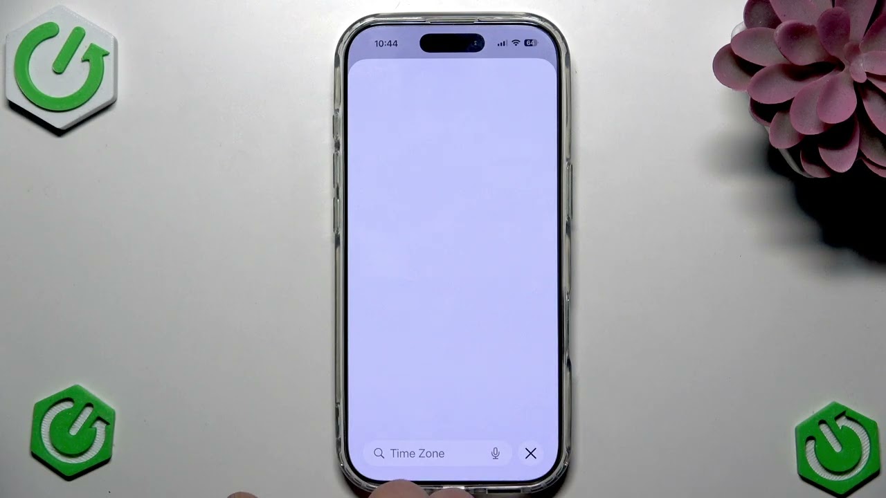 Как изменить часовой пояс на iPhone 17?