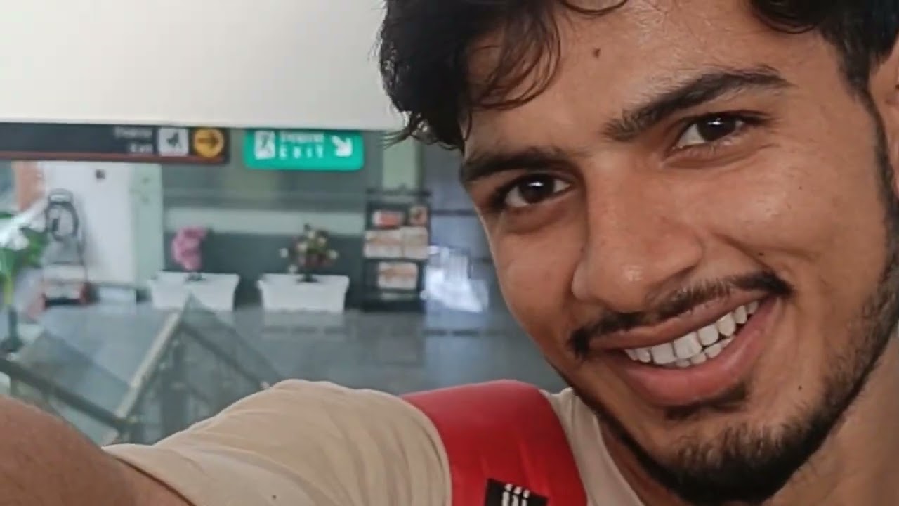 Vlog 02 Going to bada chauraha (pared)#collgevlog #kanpurmetroupdates #secondvlog #zsquaremall 