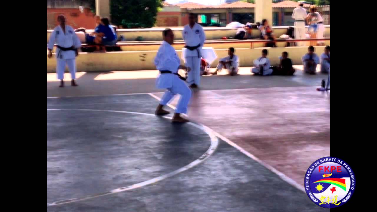 Ronaldo Marinho 2&ordm; DAN  - Kata Bassai Dai - FKPE 2015