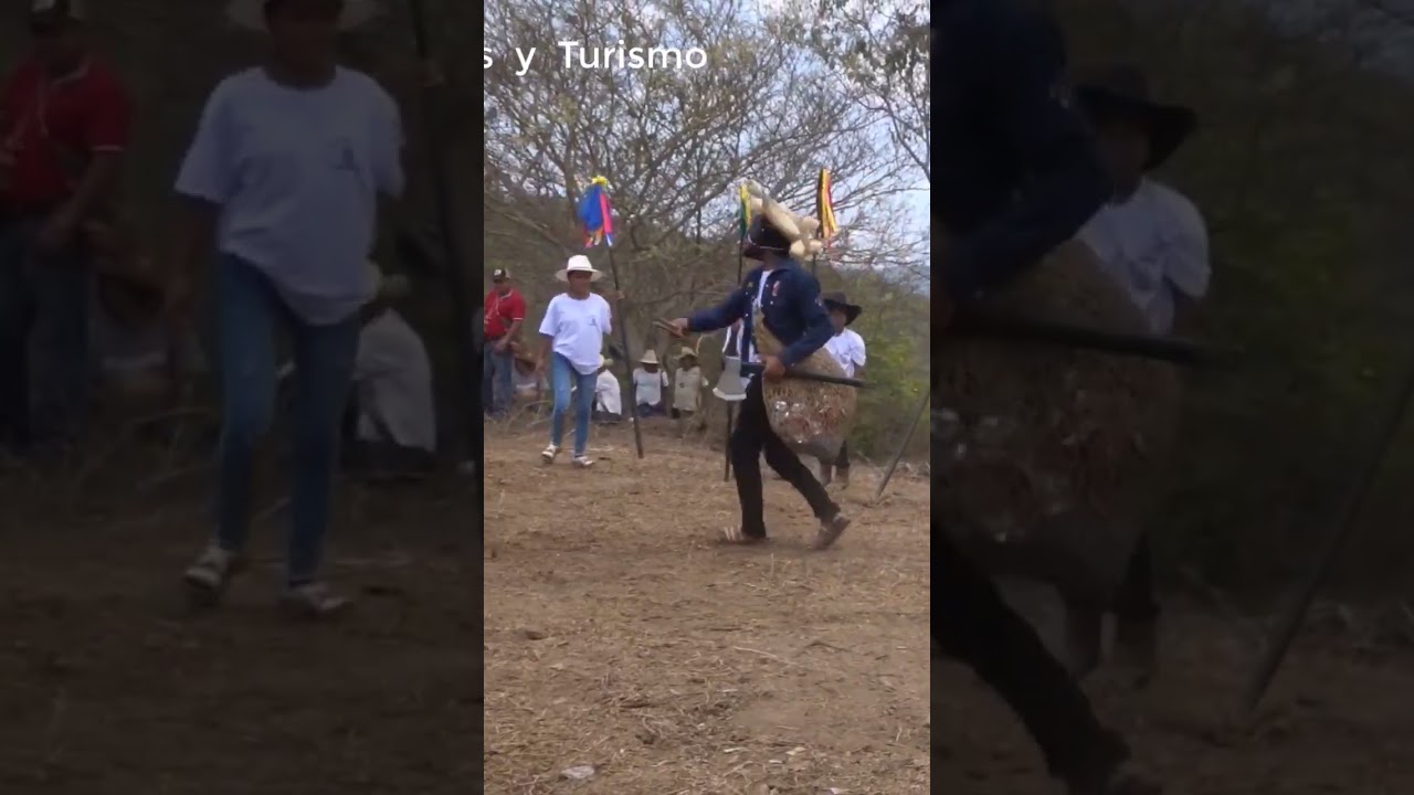 #levantamiento del #toro de #petate en la #petici&oacute;ndelluvia de San Crist&oacute;bal, #guerrero #fiesta