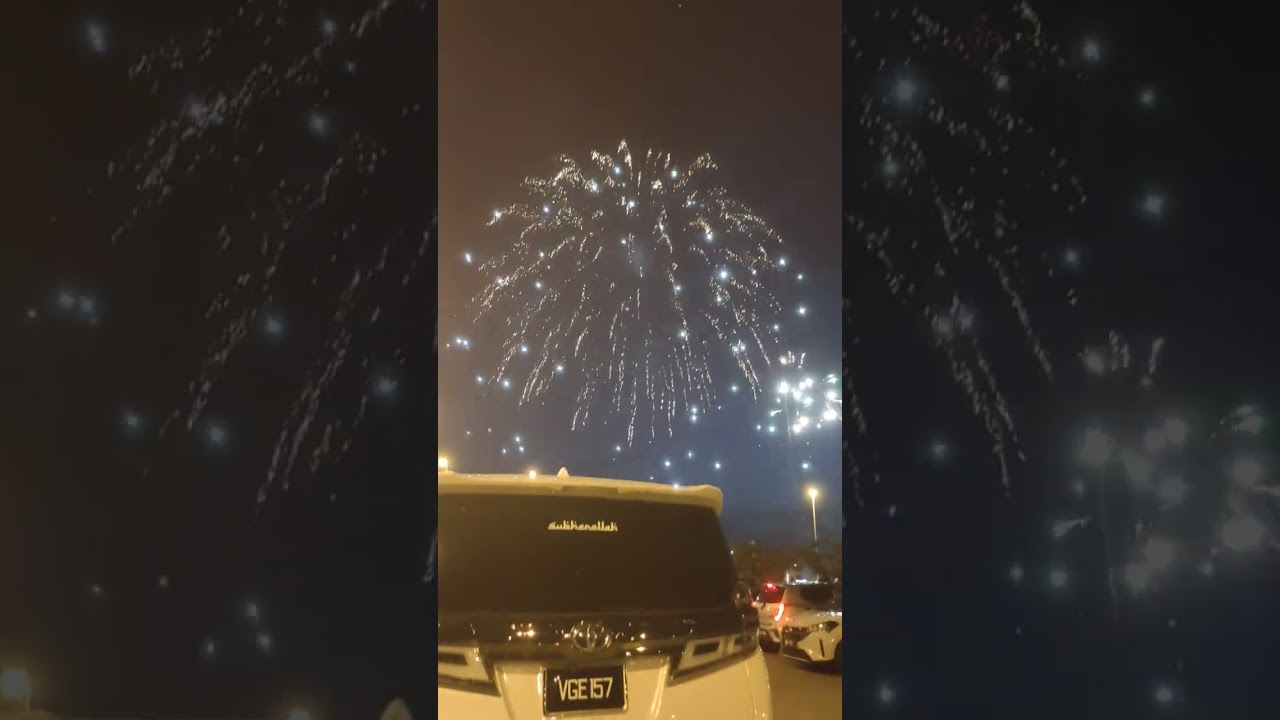 Terengganu fireworks (yes during Ramadan) (also on weekdays might last till 9 PM and also erm idk)