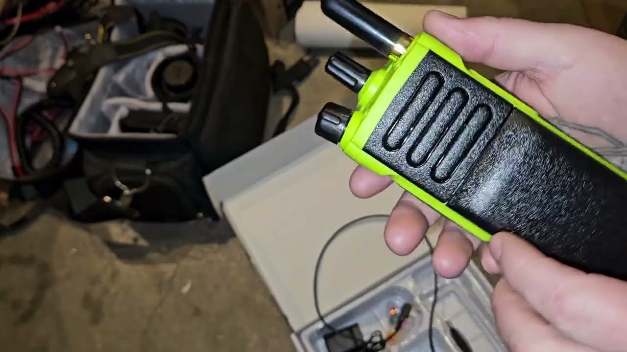 DM32 Baofeng Motorola копия любительской радиостанции коммерческое радио первый взгляд!
