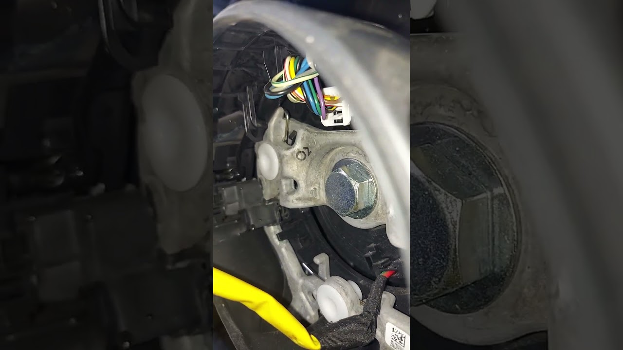 como desmontar bolsa de volante mazda 3 hatchback 2021 video completo