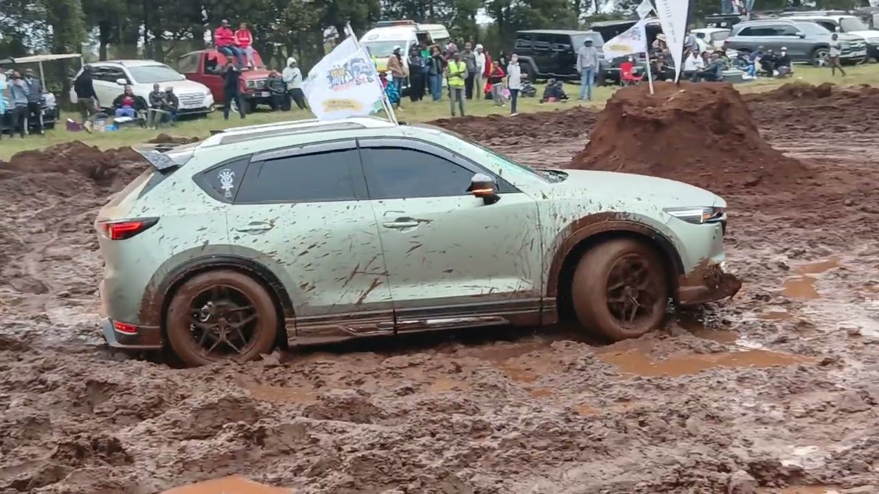 MAZDA CX5 ATTEMPTS DRIFTING IN MUD 4 FUN TILISI LIMURU