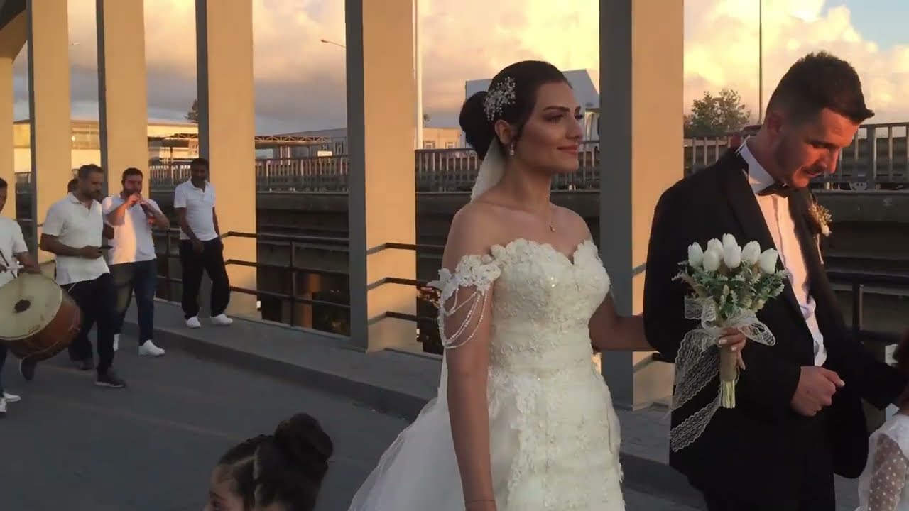 KÖPRÜDEN GEÇTİ GELİN-  BAFRA
