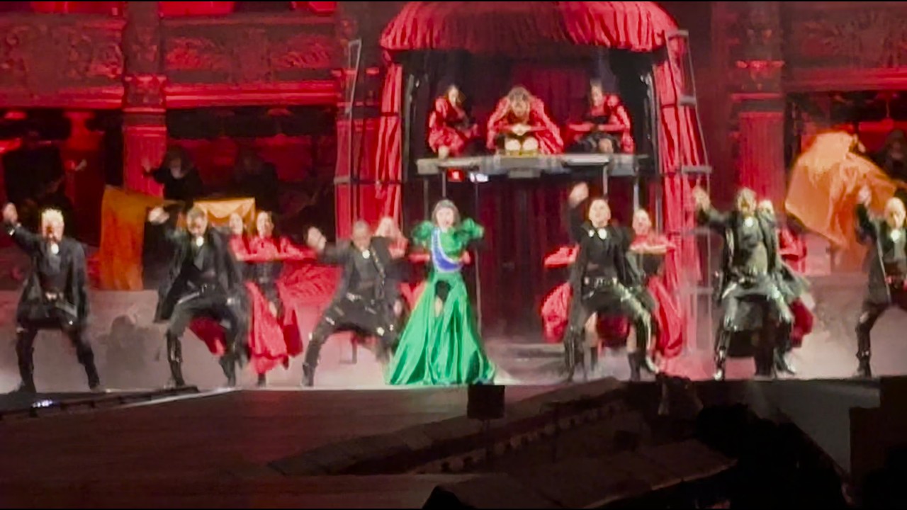 Lady Gaga - Intro/Abracadabra/Judas (@ Copacabana - Mayhem On The Beach) Little Monsters Pit view