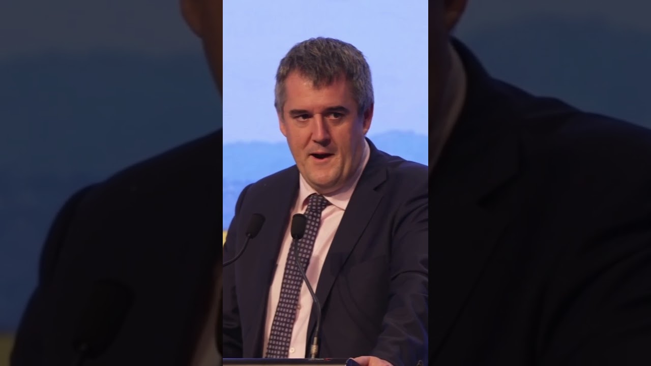 How NZ fuel situation has affected EV demand - Transport Minister | RNZ