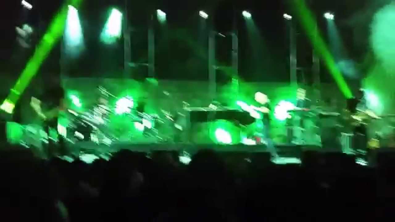 INFECTED MUSHROOM - DANCING WITH KADAFI LIVE