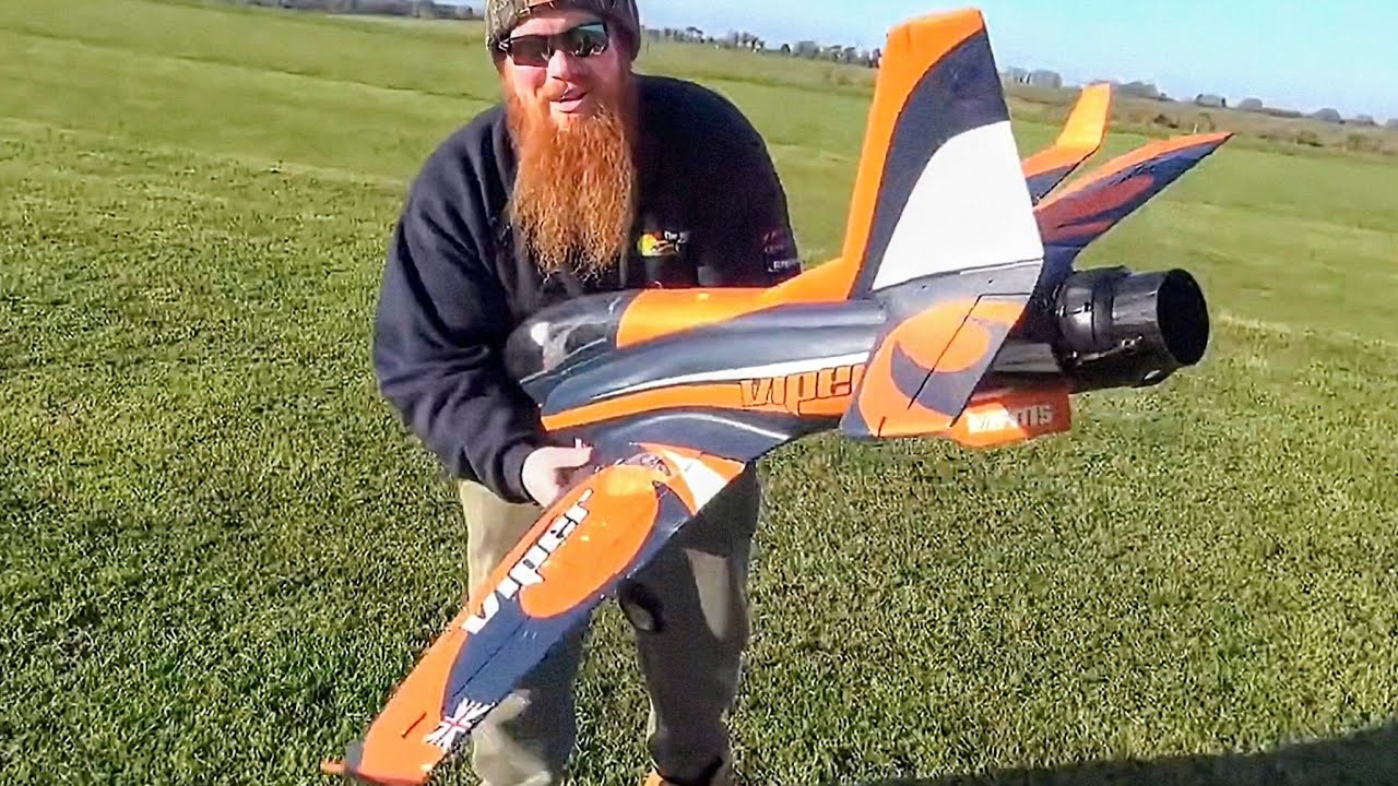 Joe flies his FMS 90mm VIPER JET with VECTORED THRUST.details at end