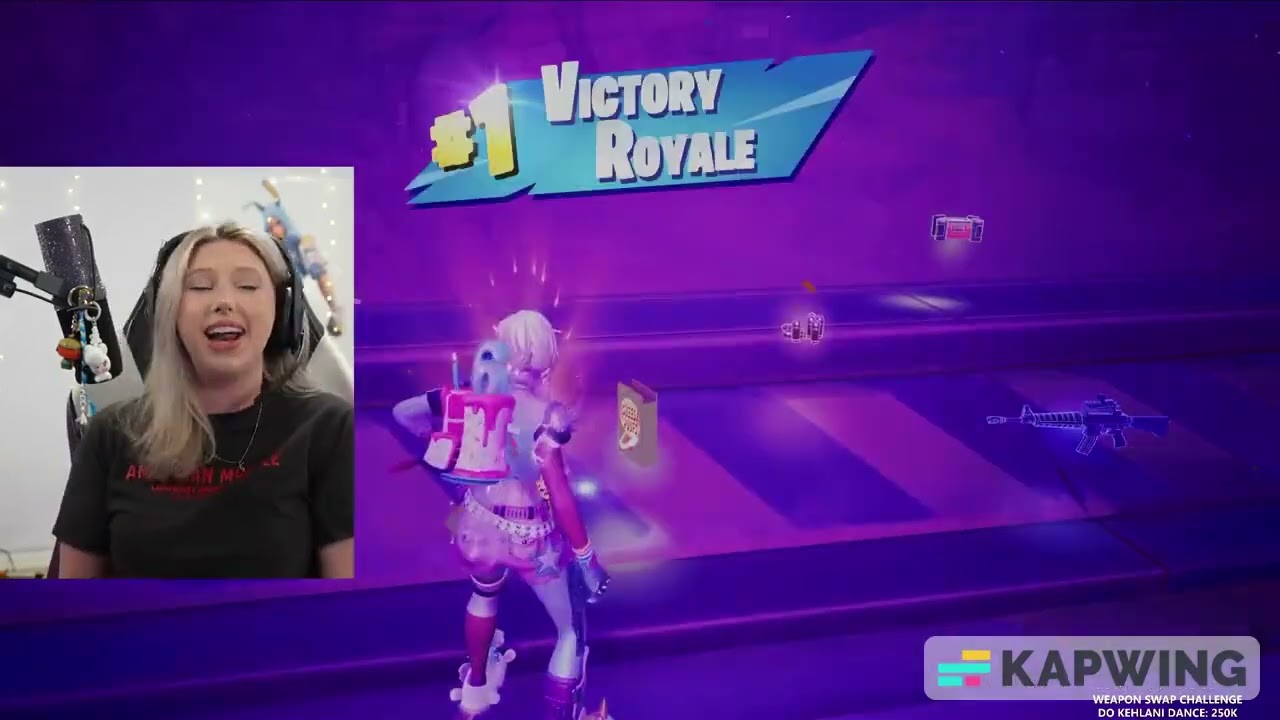 I helped HappyHappyGal get a victory royale!!!