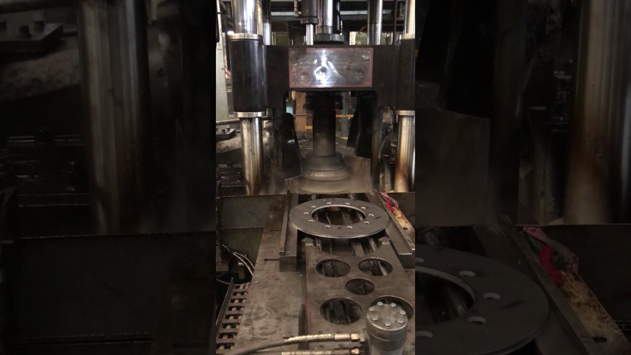 Disk flow forming machine  spinning machine wheel rim making machine