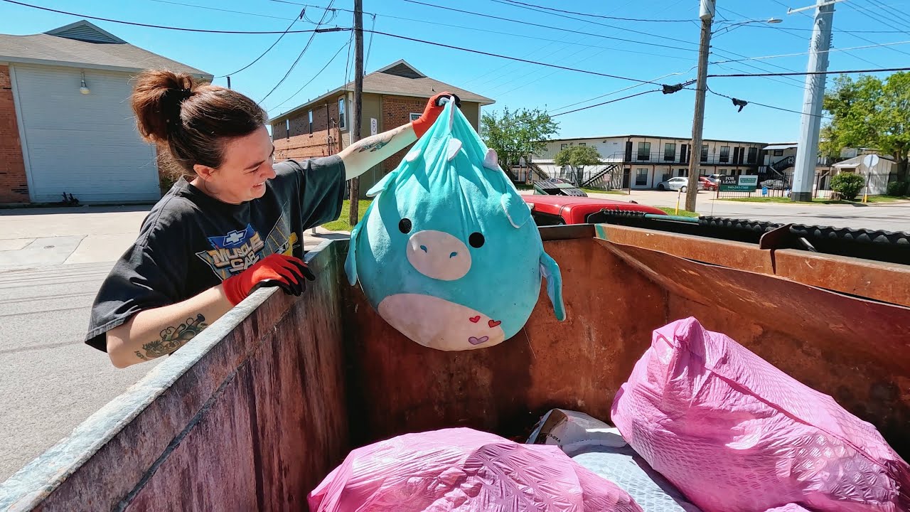 Dumpster Diving Scores – Vitamins, DVDs, Curb Alert, Clothing, and MORE!