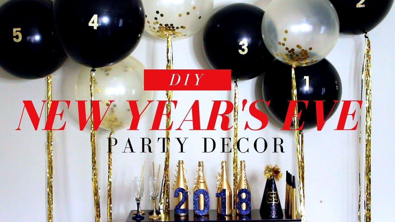 BALLOON BACKDROP | DIY NEW YEAR'S EVE PARTY DECOR