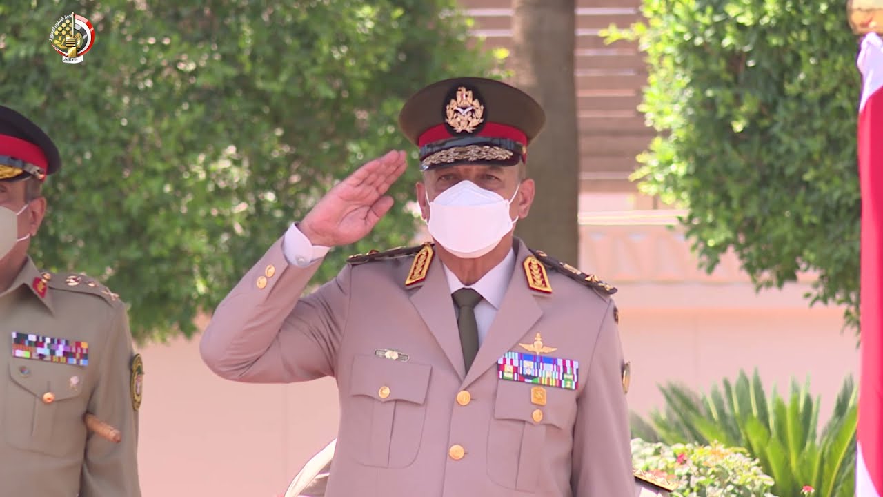 القائد العام للقوات المسلحة وزير الدفاع والإنتاج الحربى يلتقى رئيس هيئة الأركان المشتركة الباكستانية