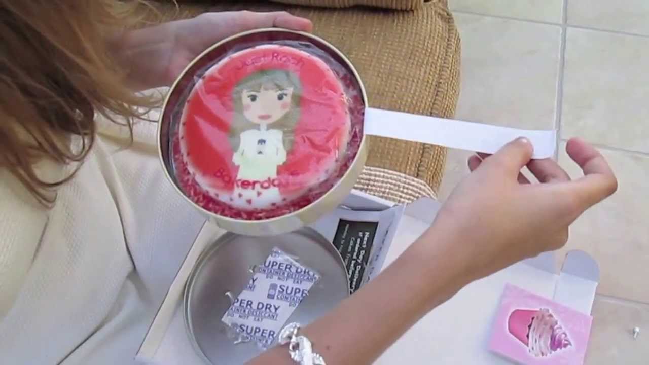 Just Rach x Bakerdays | Personalised Letterbox Cake