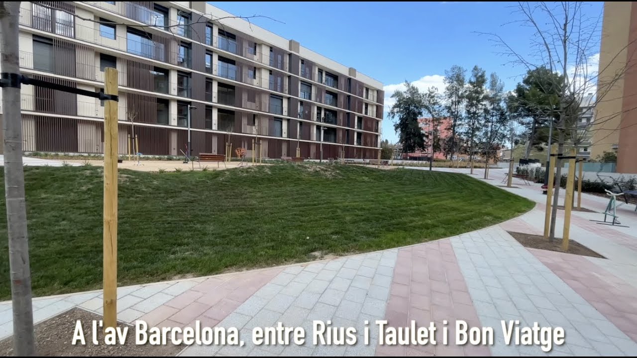 Ampliaci&oacute; de la pla&ccedil;a Rosa Sensat