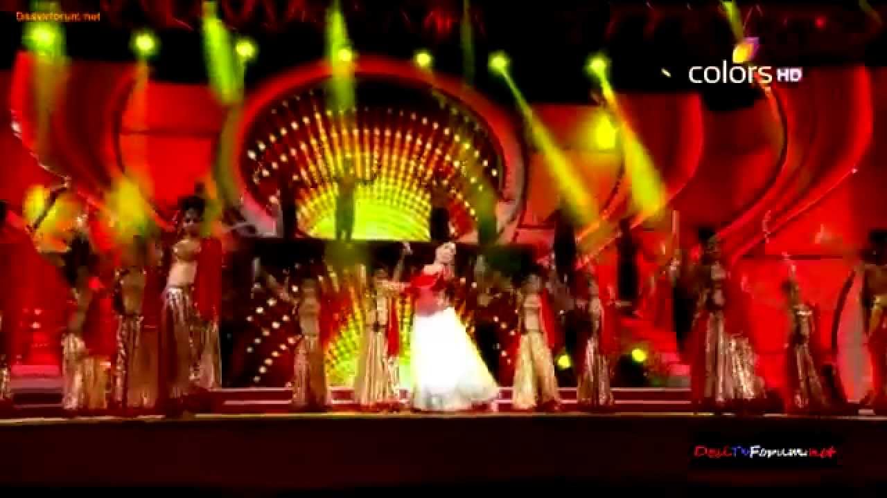 Madhuri Dixit full performance at Stree Shakti Awards 2014 !!!
