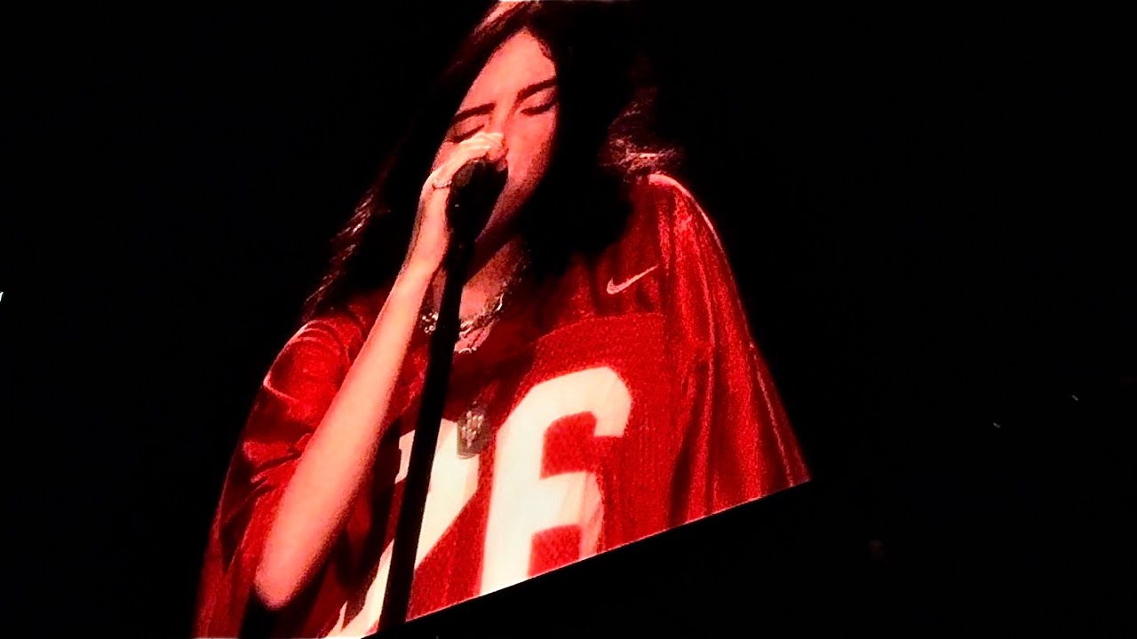 Billie Eilish - L’AMOUR DE MA VIE l Live at Centre Vidéotron Québec 2024