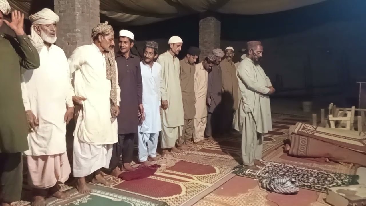 جامعہ فیضان دستگیر میں 15روزے کی نماز تراویح میں 17سپارہ کی تلاوت کے 