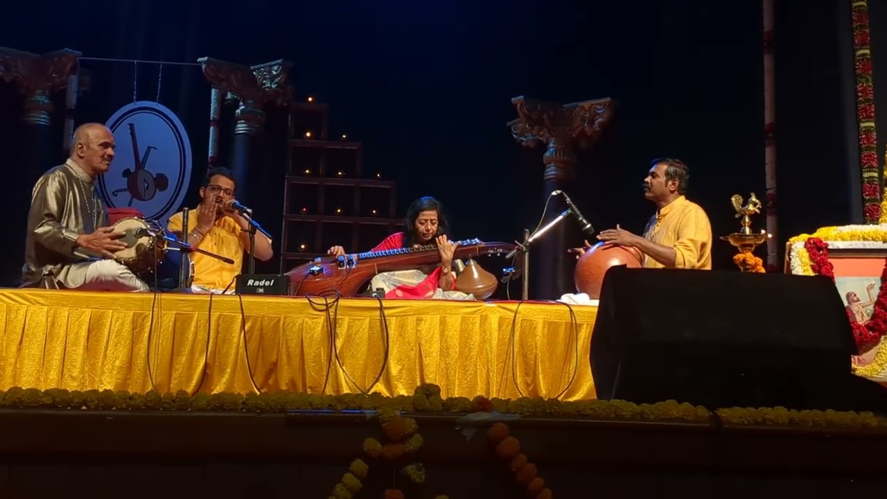 Manavyalakinchara. Veena. Vidhushi. Revathikamath. 
