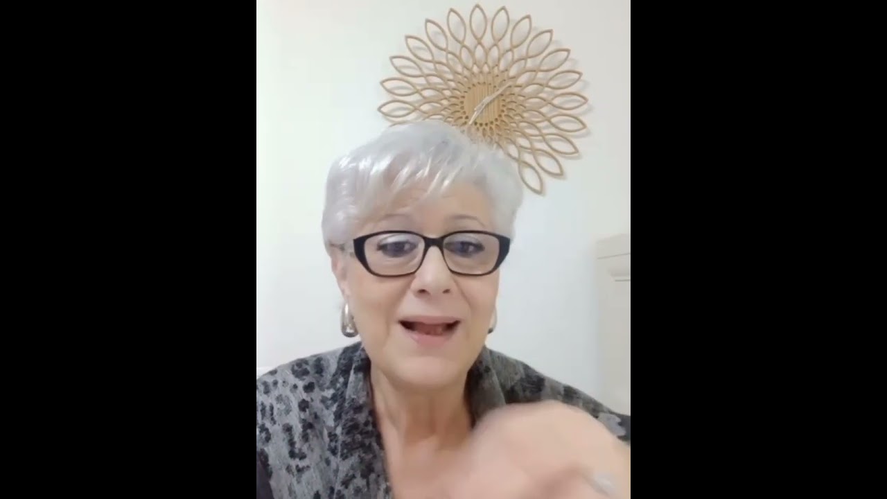 Parliamo di poeti, poesia e parola; oggi c'è ancora spazio per loro?