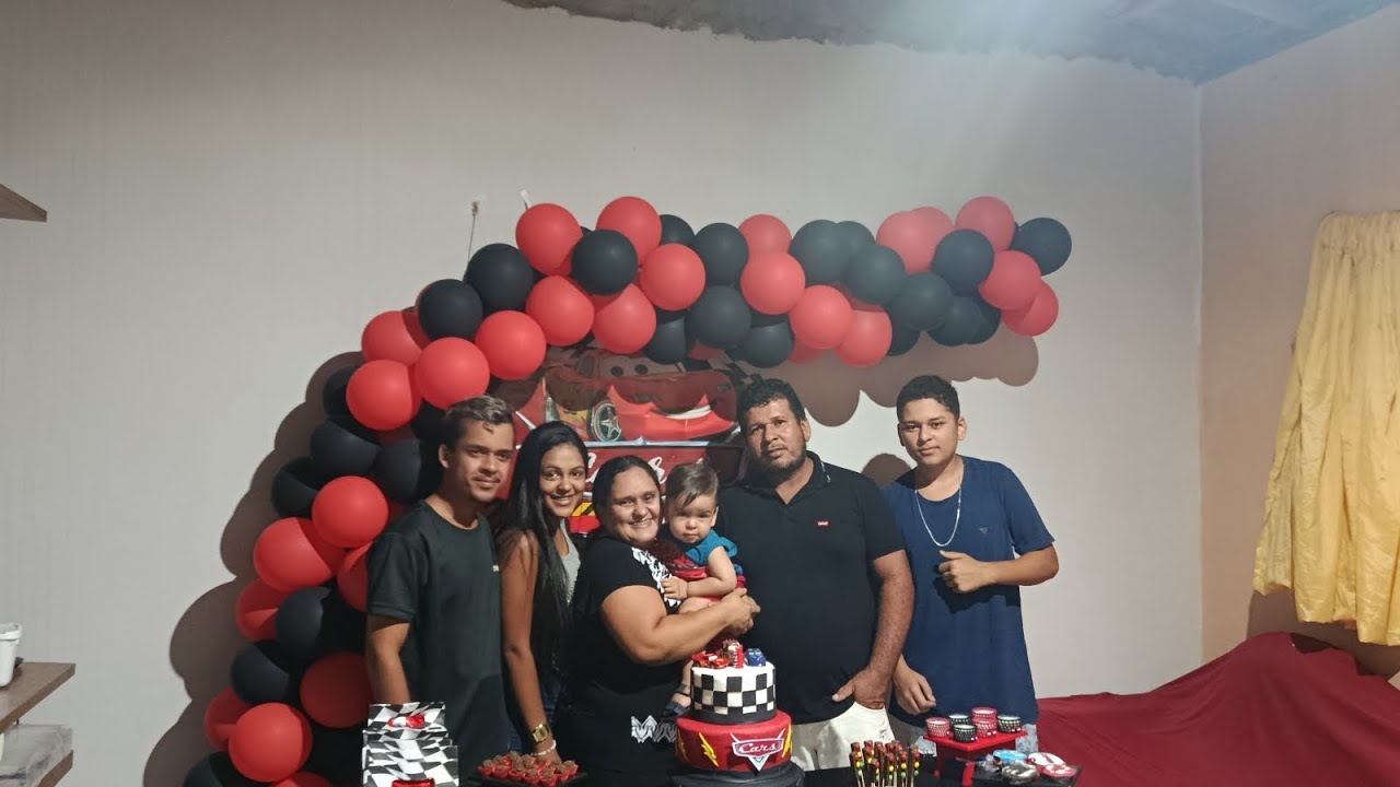 Festinha do aniversário de Jônatas,teve brincadeira com as crianças.