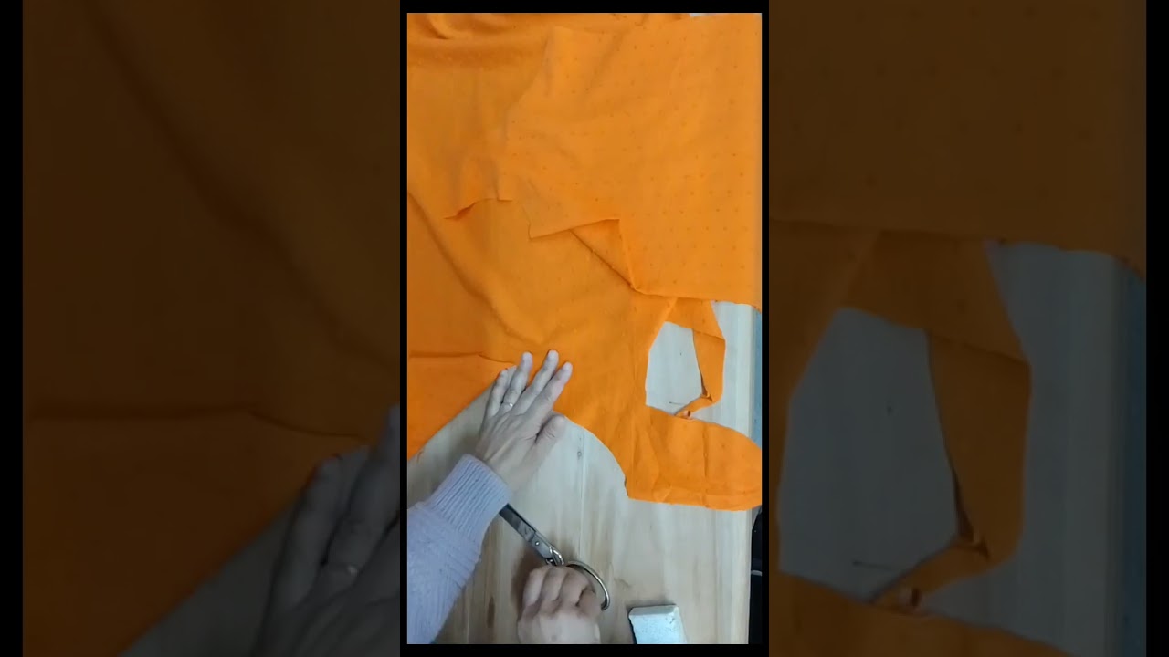 Como cortar uma regata b&aacute;sica sem molde usando outra como medida #shorts
