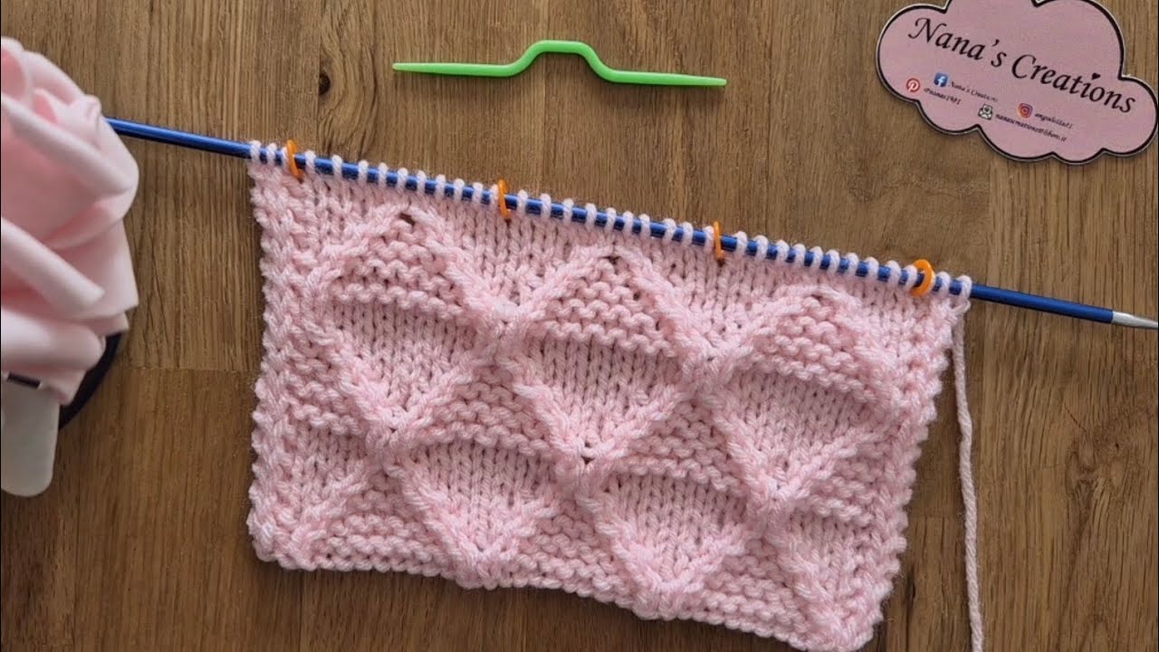 Motivo geometrico ai ferri n°777 / knitted geometric pattern/ Patrón geométrico tejido