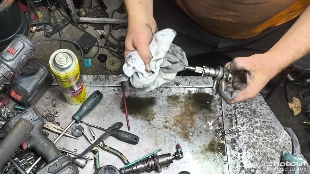 Makita HR 2470 нет удара 