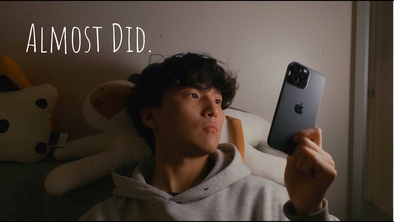 Why I still didn’t buy the iPhone 17 Pro Max (WATCH BEFORE YOU UPGRADE)