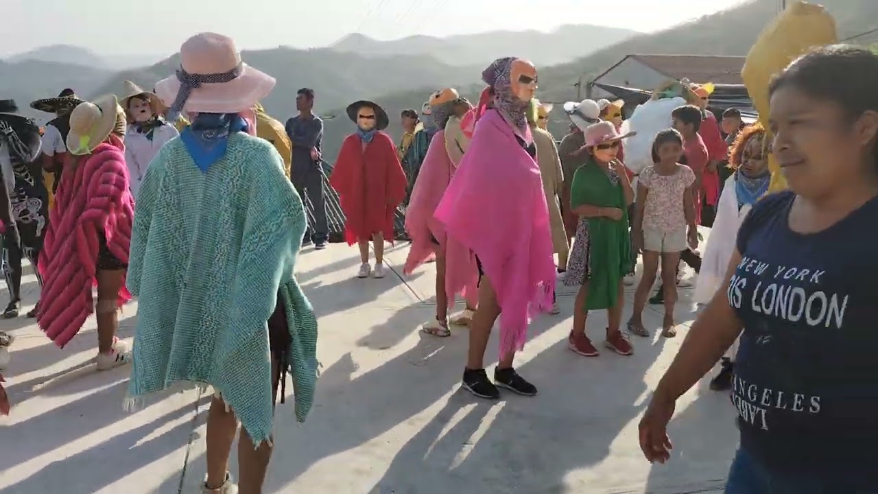 Carnaval San Ambrosio Huehuetla Hidalgo grupo Los de La Nueva Orden 03-mar-2023 parte 7