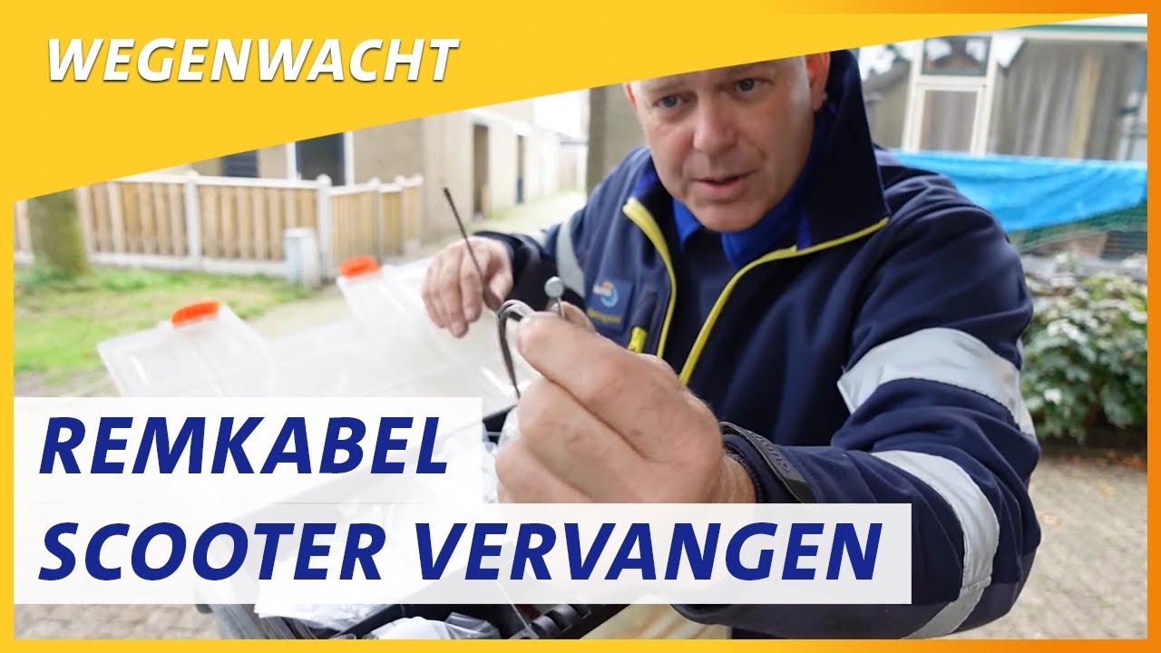 Robert repareert PostNL scooter met kapotte remkabel | Wegenwacht vlog