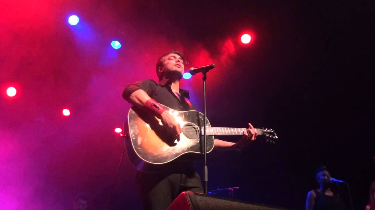 Waylon - Don't go changing, live in Heerlen