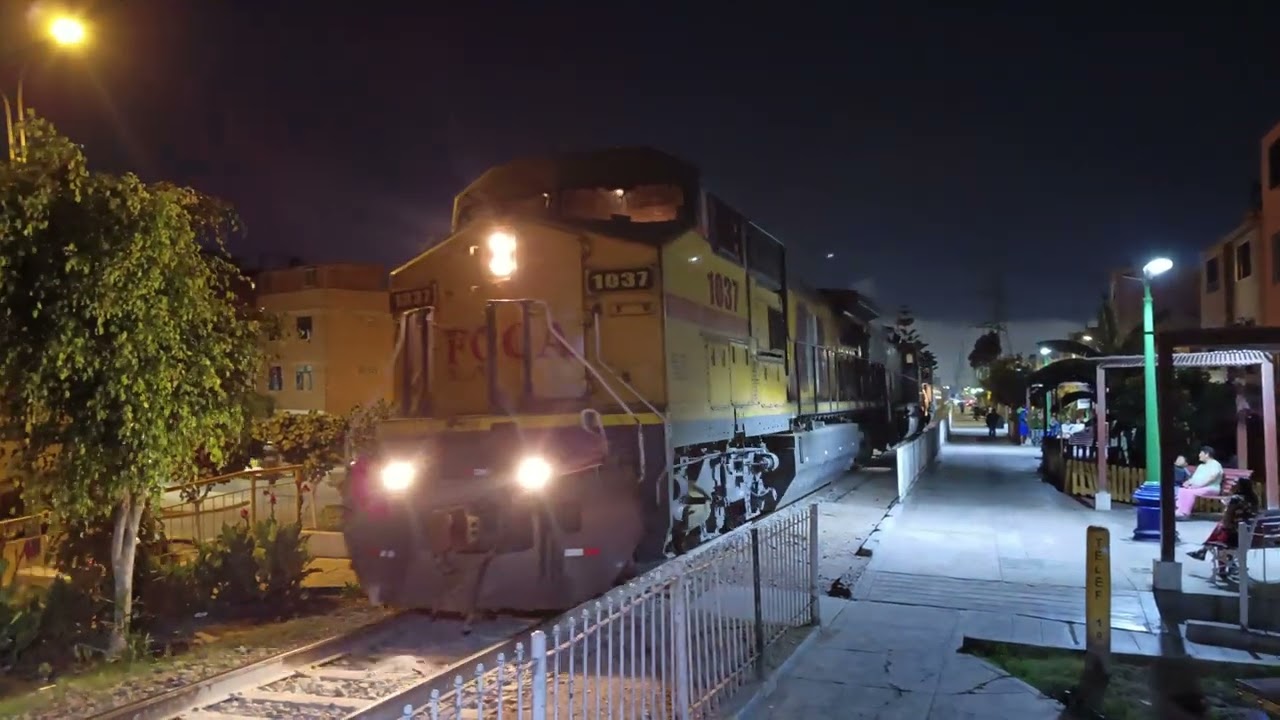 GE C41-8W #1037 & EMD SD40-T2 #1024 & SD40-2 #1023