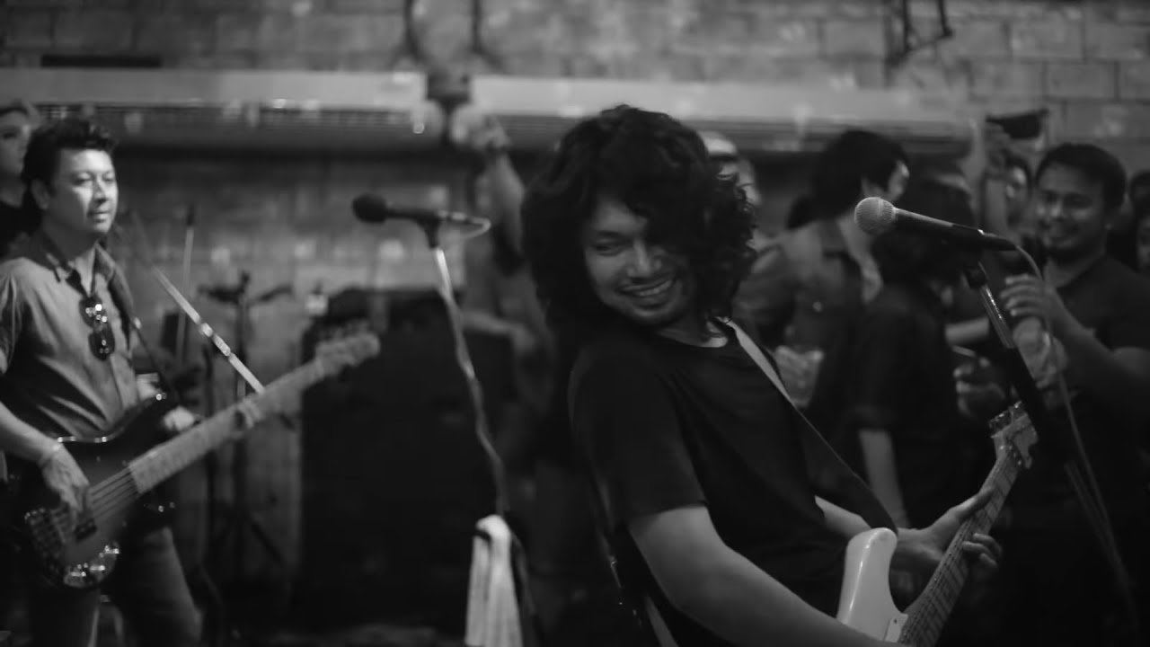 Sek Loso - ไม่ยอมตัดใจ Feat. SARAN「INDRAZ REMIX」