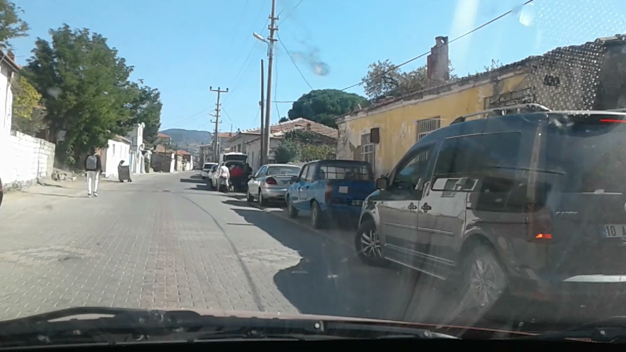 Altınova sokaklarında