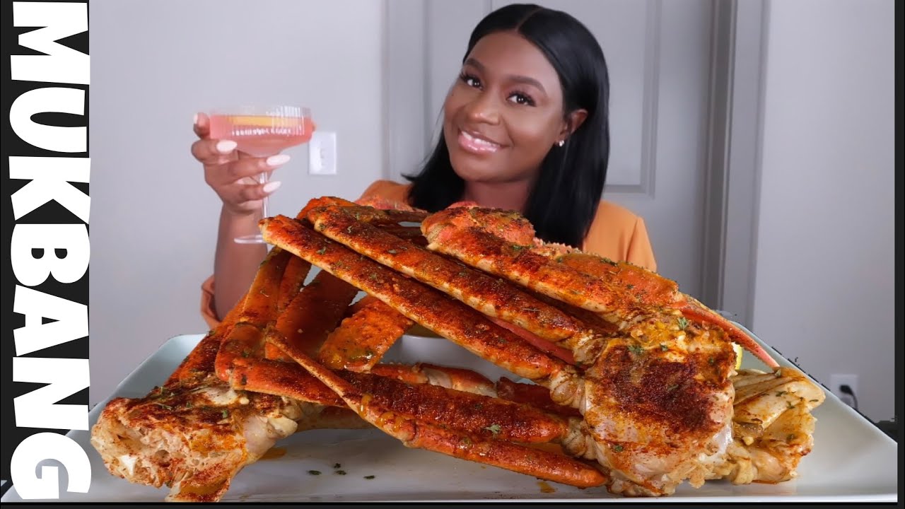 HOMEMADE GIANT CRAB LEGS + SEAFOOD BOIL MUKBANG | STORY TIME